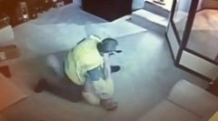 名殷商挣扎不起之际